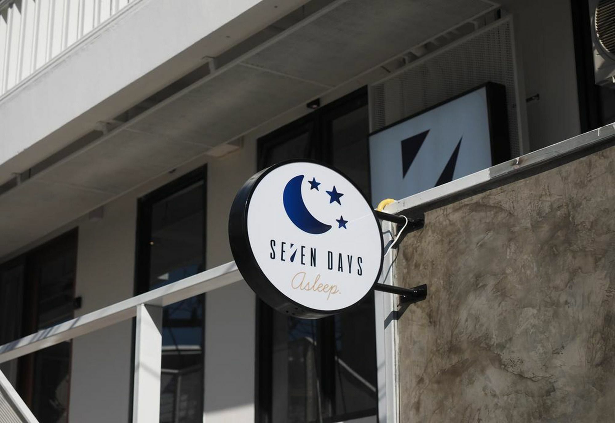 7 Days Asleep Hotel Csiangmaj Kültér fotó